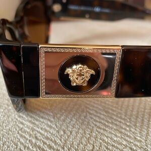 Ladies Versace sunglasses polarized tortoise shell.